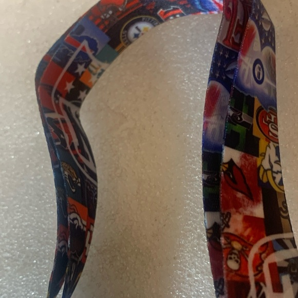 NFL San Diego Chargers Football 🏈 Team Landyard - Picture 5 of 7